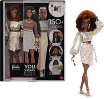 Barbie Basics Tu kuri rinkinys 2 TU KURI BARBIE BASICS™ Neutralus rinkinys 002 Signature JUODA Persirengimo lėlė ir namų žaidimų rinkinys Barbie lėlėms nuo 6 metų gray