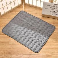 Washable Pet Cooling Pad Cats Summer Rest Sofa Bed Seat Mats Breathable Overlocking Fabric Puppy Bed Pet  Accessoires 62x50cm S-50X40cm (3kg) šviesiai pilka spalva