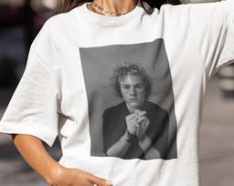 Heath Ledger Photo Unisex Tshirt 110 gray