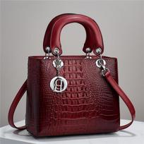 Texture temperament Princess Diana bag handbag summer new women's bag shoulder fashion messenger bag bags 24*11*21 smėlis