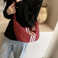 New fashion niche design messenger bag Korean version versatile casual dumpling bag commuter shoulder bag women juoda