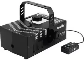 Dūmų mašina EUROLITE Dynamic Fog 700 su nuotolinio valdymo pultu ir tvirtinimo laikikliu