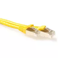 ACT geltonas 0,5 m LSZH SFTP CAT6A patch kabelis su apsaugotais RJ45 kištukais