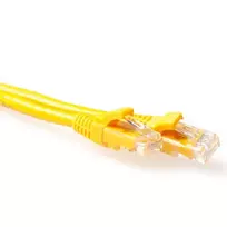 ACT geltonas 5 metrų U/UTP CAT6A lizdinis kabelis su RJ45 jungtimis