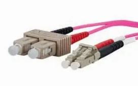Skaidulinis optinis kabelis METZ CONNECT 151S1EOJO10E 2x SC 2x LC OM4 1 m Rožinis