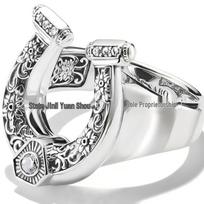 Thomas S Women's Horseshoe Ring: Retro Gold-Plated U Letter with Diamond & Pearl Size 8 gray