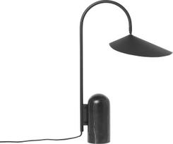 Ferm Living Stalo lempa Arum juodos spalvos