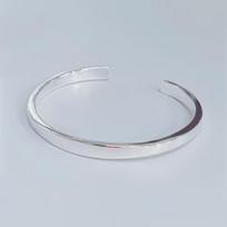 Minimalist Open Bangles for Women Sleek Polished Finish Trendy Casual Wearable Bracelet gray