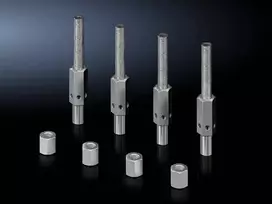 Rittal VX 8100.710 stovo niveliavimo elementas, 4 vnt. pakuotė