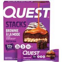 Quest Nutrition, „Stacks“, baltymų batonėlis, šokoladinis pyragėlis pagal receptą, 4 batonėliai po 67 g (2,36 uncijos)