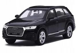 Metalinis automobilio modelis Audi Q7 1:32, juodas, su garsais ir šviesomis