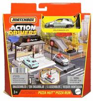Žaislinis automobilių rinkinys MATCHBOX Real Adventures su Pizza Hut ir VW Golf GTI