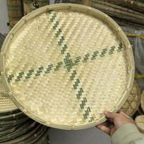 Rankų darbo didelis apvalus sustiprintas bambukinis sietas džiovinimui ir vėtymui džiovintų prekių