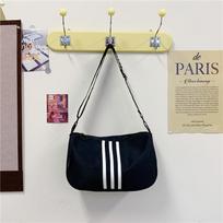 Large capacity Oxford cloth shoulder bag women's new fashion striped travel bag niche fashion messenger bag beige