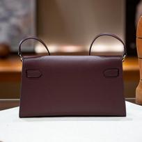 Leather women's bag, goat pattern leather, vertical open pattern, Ailin shoulder armpit bag, long clutch bag. brown