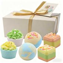 Dessert Themed Bomb Gift Set, 6-Piece Cupcake & Cake Shaped Fizzies With , Moisturizing Bombs For Women & Kids One Size blue