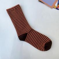 Retro dryžuotos moteriškos kojinės vidutinio ilgio kojinės pavasariui ir rudeniui medvilninės moteriškos ilgos kojinės japoniškos mados koledžo stiliaus moteriškos kojinės single code gray