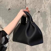 Niche design bag women 2025 new messenger bag versatile dumpling bag bag high-end handbag lunch box bag juoda