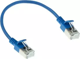 ACT mėlynas 0,15 m LSZH U/FTP CAT6A duomenų centro plonas pataisymo kabelis su RJ45 jungtimis be užkabinimų (DC7630)