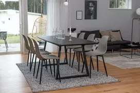 Inca Extentiontable - Black top / black Legs+Polar Plastic Dining Chair - Black