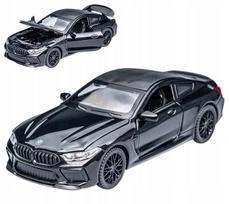 Modelinis automobilis 1:32 BMW M8 su metaliniu stovu, dėžutėje