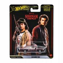 Metalinė modelio mašinėlė Hot Wheels STRANGER THINGS 1983 BMW 733i JHW81