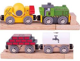 Žaislinis traukinys su lokomotyvu ir betono maišykle, lynų kelias