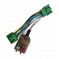 Automobilinis stiprintuvo ir radijo adapteris