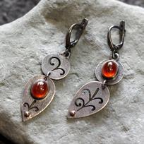 Vintage Silver Color Round Waterdrop Carving Flower Red Stone Dangle Earrings for Women gray