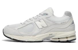 2002R New Balance 'Linen Fog Rain Cloud' M2002RO1 37.5 white
