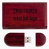 Medinė USB atmintinė 4GB su dėžute, graviruota – vestuvėms, komunijai, krikštynoms, absolventams