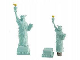 USB atmintinė 64GB, laisvės statulos pakabukas