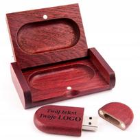 Medinė USB atmintinė 32GB 3.0 dėžutėje, su graviravimu – vestuvėms, komunijai, krikštynoms, abiturientams
