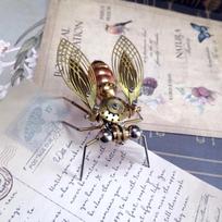 Rankų darbo kūrybiški amatai Mechaniniai maži vaisinės muselės papuošalai Steampunk metalinė Drosophila Melanogaster namų dekoravimas dovana 6x4.5x3.2cm auksas