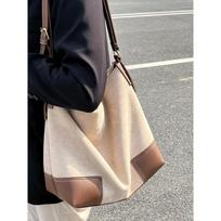 Large capacity matte deerskin velvet messenger bag bag 2023 new women's bag splicing contrasting color shoulder underarm bag tote bag chaki