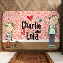 Cartoon C-Charlie and L-Lola Floor Mat Soft Flannel Floor Mat  Suitable for Entryways, Living Rooms, Bedrooms, and Bathrooms 40x60cm pink