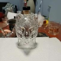 One Piece of a 350Ml Whiskey Decanter Featuring a Distinctive Wolf Design, Ideal for Decorating a Home Bar Or As a Gift for Art Enthusiasts 1pc 350ml black