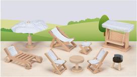 Goki 51475 - sodo lėlių baldai - 9 dalių rinkinys su sūpynėmis, griliu ir skėčiu, mediniai, skirti lėlių nameliams