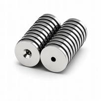 Neodimio magnetai 10 vnt. 20x3 mm, su skylute tvirtinimui 8x4 mm, cilindriniai N30, su varžtais