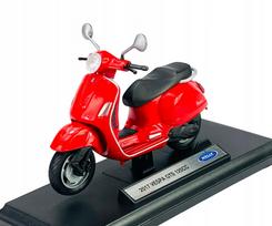 Modelis „Welly“ 1:18 Vespa GTS 125CC motoroleris su stovu
