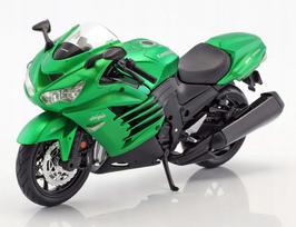 Surenkamas Kawasaki Ninja ZX-14R Maisto 1:12 modelis