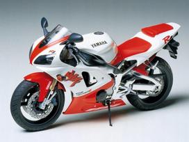 Motociklo modelis Yamaha YZF-R1 Tamiya 14073