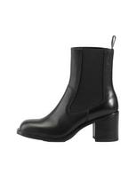 VAGABOND SHOEMAKERS „Chelsea“ batai 'MERYL' juoda