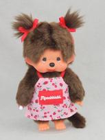 Bandai - Monchhichi - Monchhichi pliušinis žaislas su gėlėta prijuoste - ikoninis 80-ųjų beždžionės pliušinis žaislas - Monchhichi minkštas pliušinis žaislas vaikams 20 cm - žaislas nuo 2 metų - Se201648