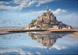 Ulmer Puzzleschmiede - Mont Saint-michel pilies dėlionė - klasikinė 1000 dalių dėlionė - garsiosios uolos Normandijoje motyvas su potvyniais