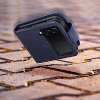 „Samsung Galaxy Z Flip 4“ atverčiamas dėklas su magnetiniu skirtuku Midnight Blue
