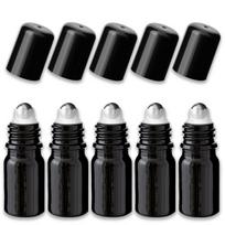 Juodas 5 ml stiklinis roll‑on buteliukas su nerūdijančio plieno rutuliuku, 5 vnt. rinkinys