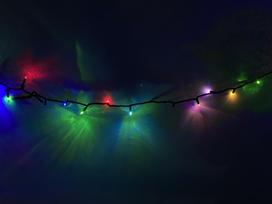 Mirksinti el. lauko girlianda, IP65,230-240V, 100 LED, 8,6W, įvairių spalvų(RGB), sujungiama, 9,9 m