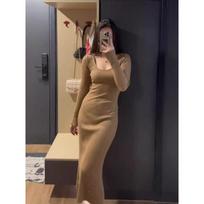 Slim-fit knitted dress for women's autumn and winter new models, super good-looking pendant feeling, with coat and bottom skirt. S