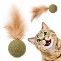 Katinų žaislas – kamuoliukas su katžole ir plunksnomis